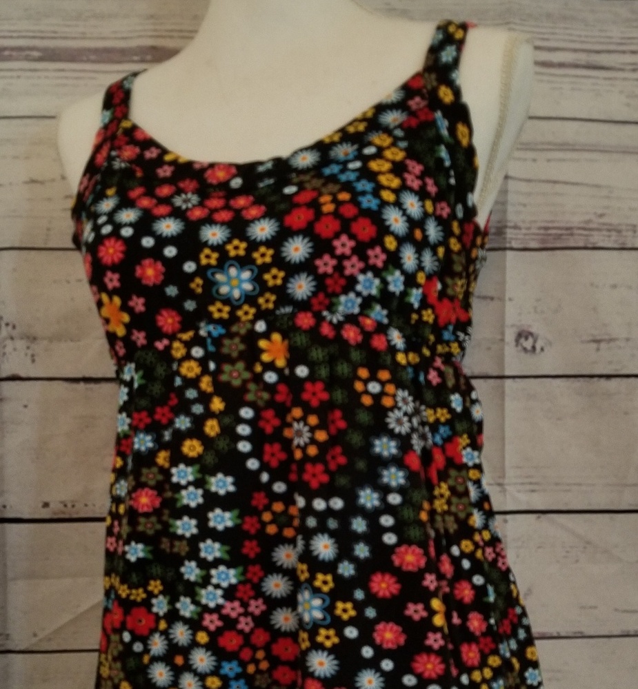Colors That Make This Tank Pop - Maternity Top